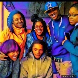 Meet your Posher, Iesha